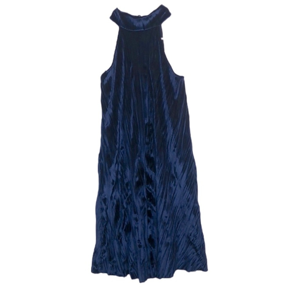 Missguided High Neck Pleated Velvet Swing Dress - Picture 2 of 7